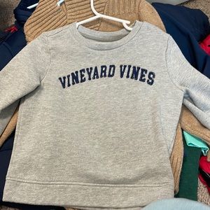 Vineyard vines sweatshirt 4T